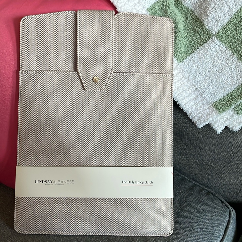 The Daily Cactus Laptop Clutch - Lindsay Albanese -NWT